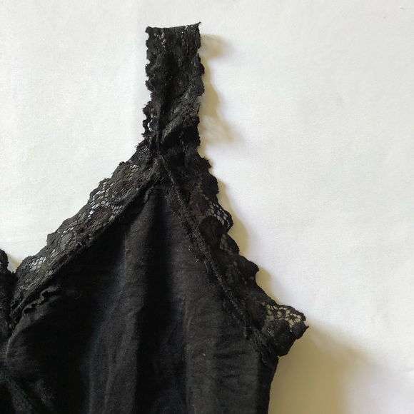 Women Colorful Size 1 Black Color Sleeveless Top - 1021 - Picture 3 of 9